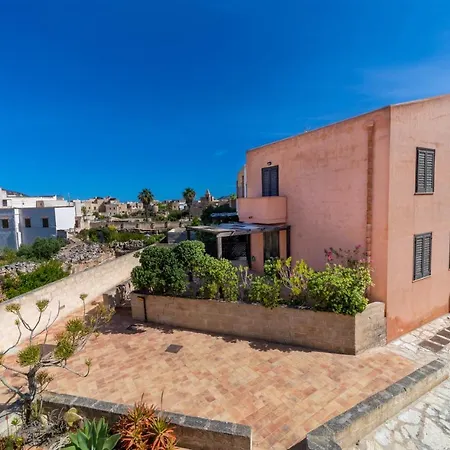 Aparthotel Elimi - In Citta *