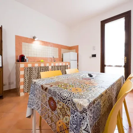 Elimi - In Citta * Favignana