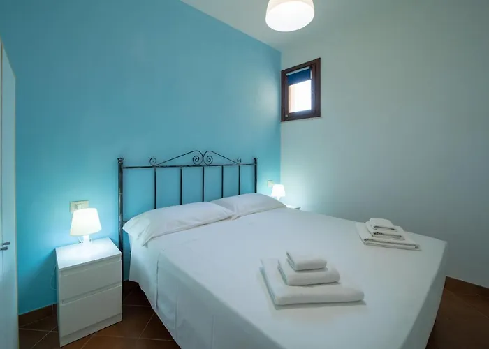 Apart-hotel Elimi - In